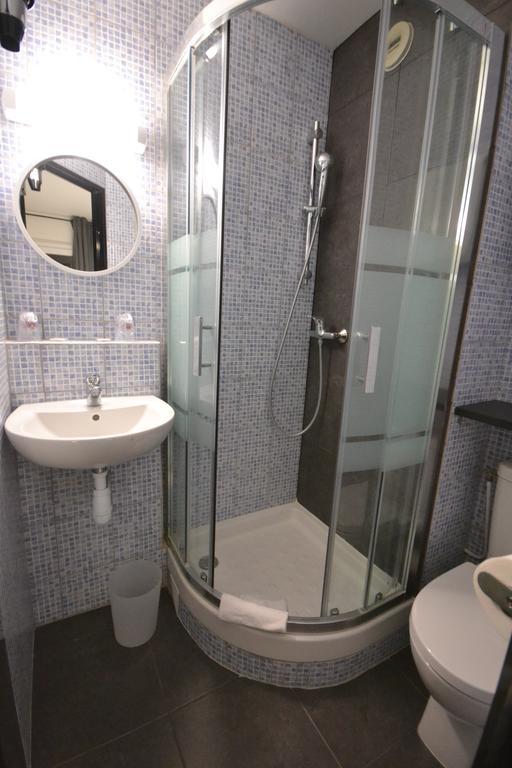 Brit Hotel - Montsoult La Croix Verte Baillet-en-France Habitación foto